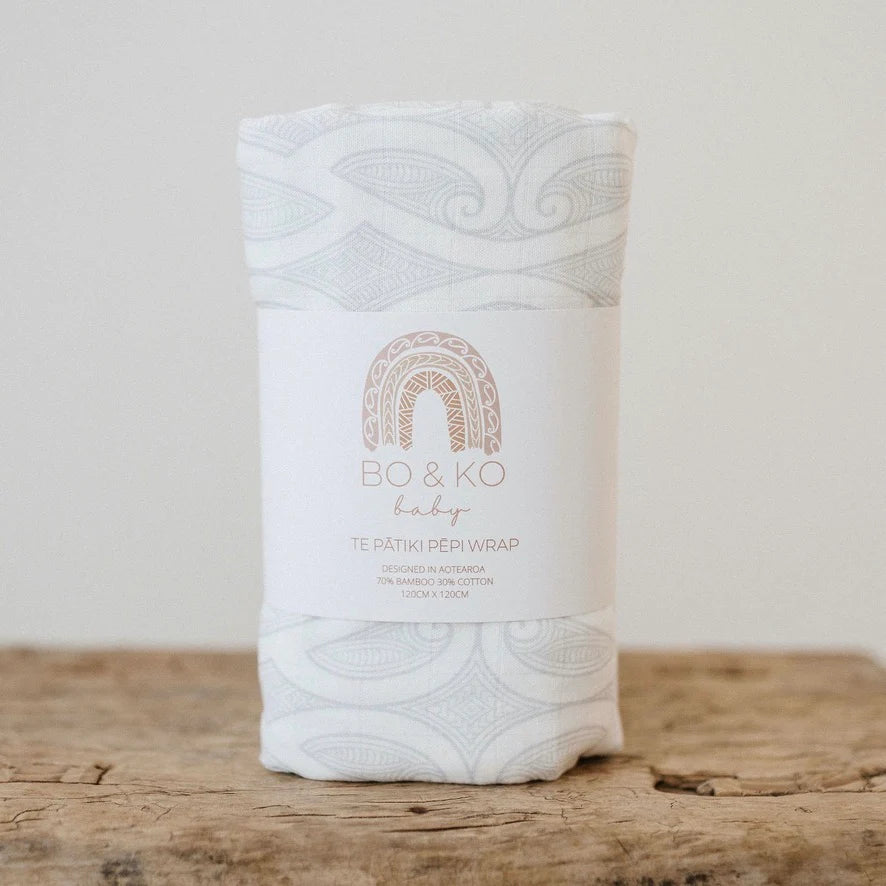 Bo & Ko - Te Pātiki Pēpi Wrap | Grey