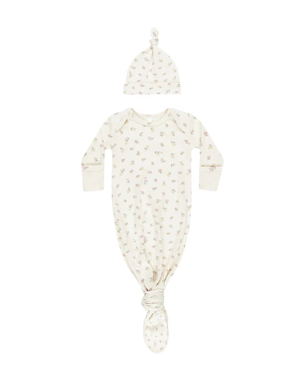 Quincy Mae - Knotted Baby Gown & Hat Set  - Fleur